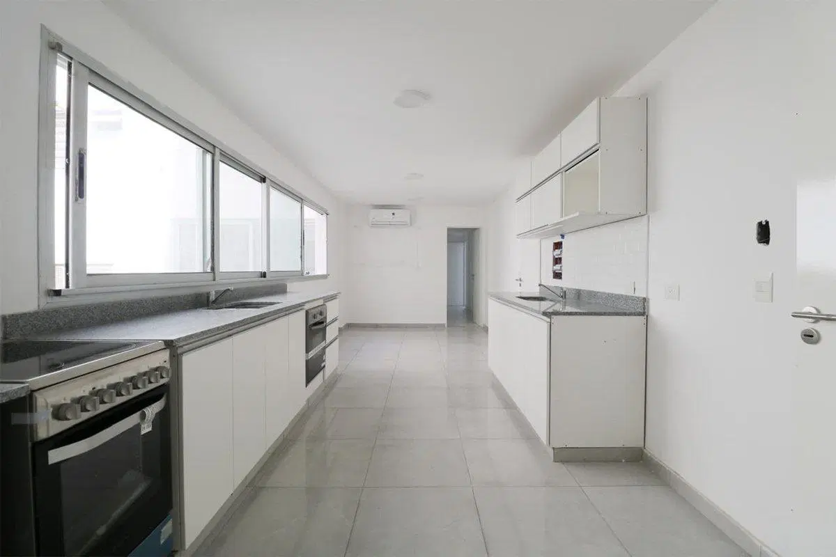 5 AMBIENTES Y DEPENDENCIA ESTRENAR FLORES BAULERA 5