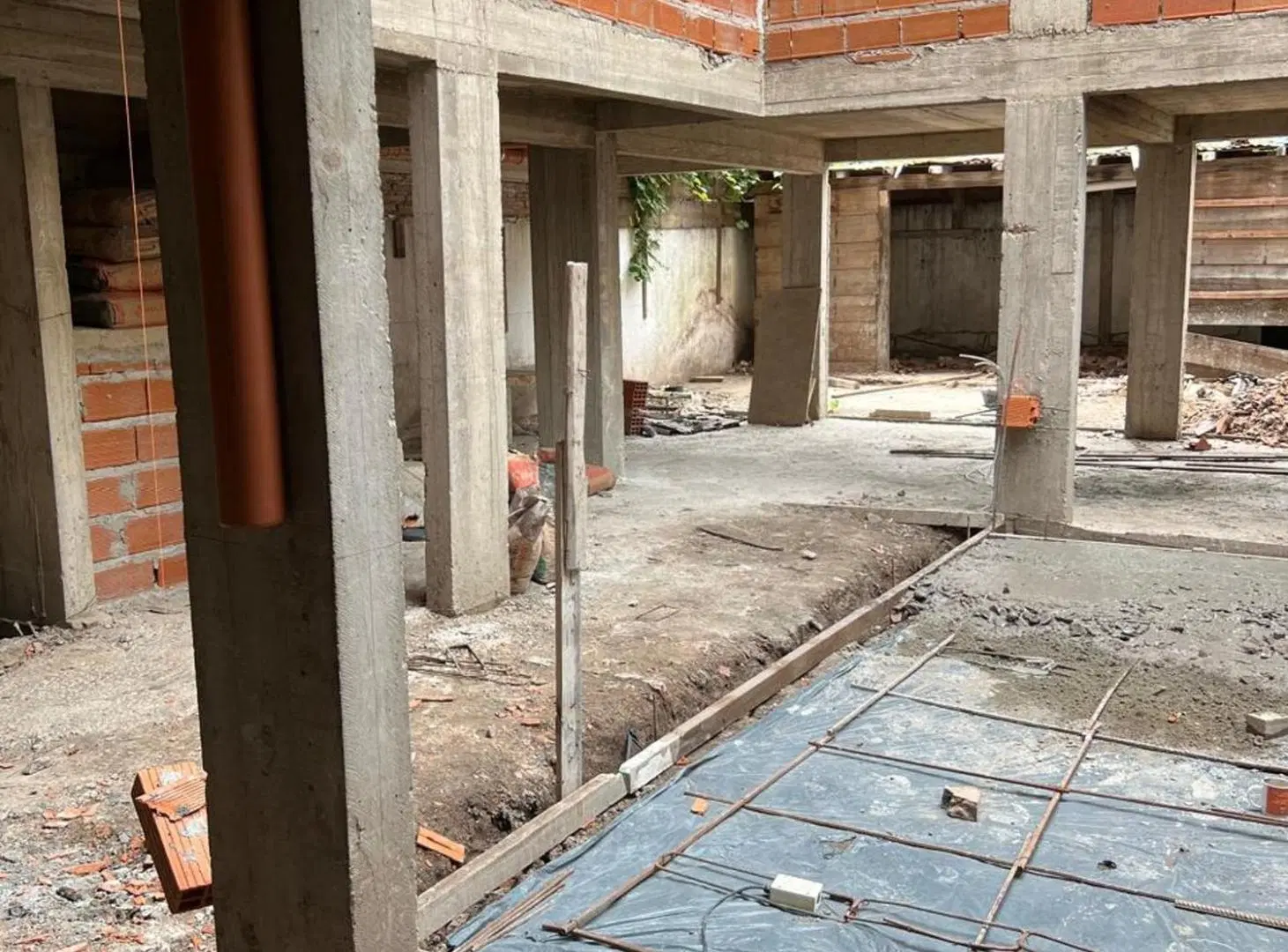 VENTA MONOAMBIENTE EN POZO EN MONTE GRANDE 2