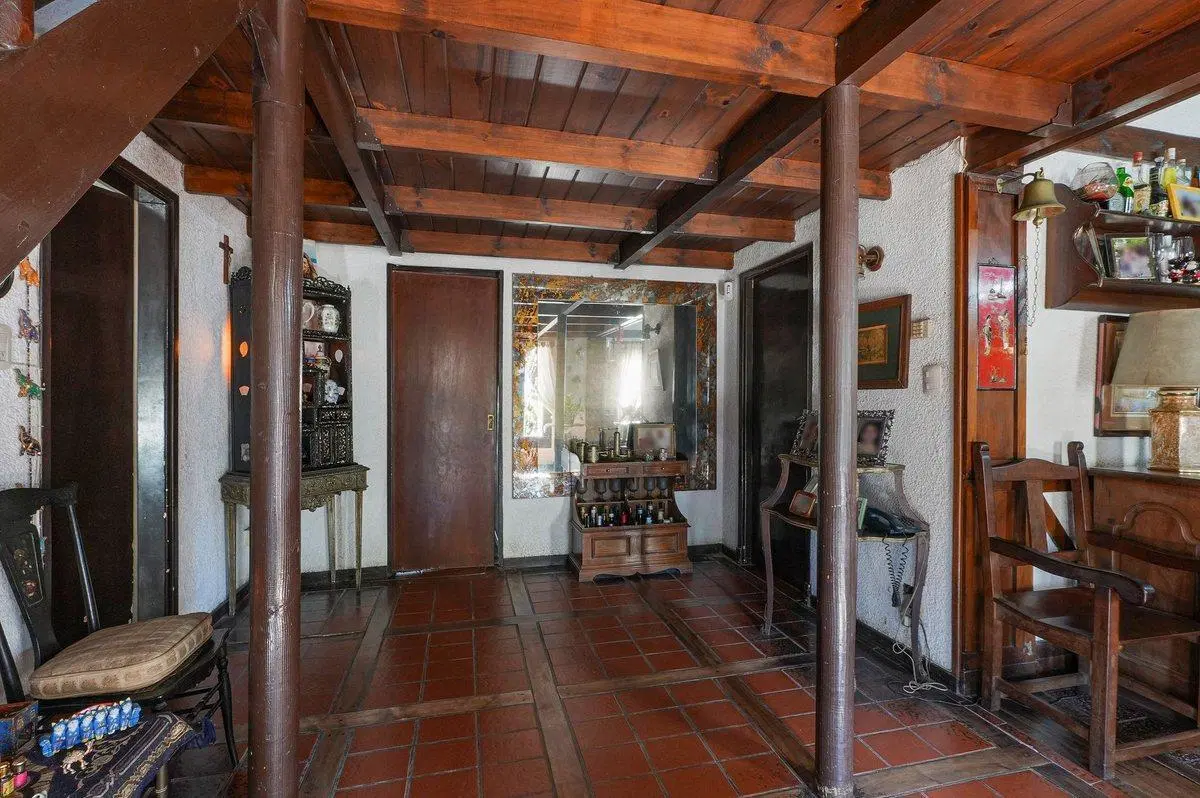 VENTA CASA CON PILETA CORIMAYO BURZACO 3