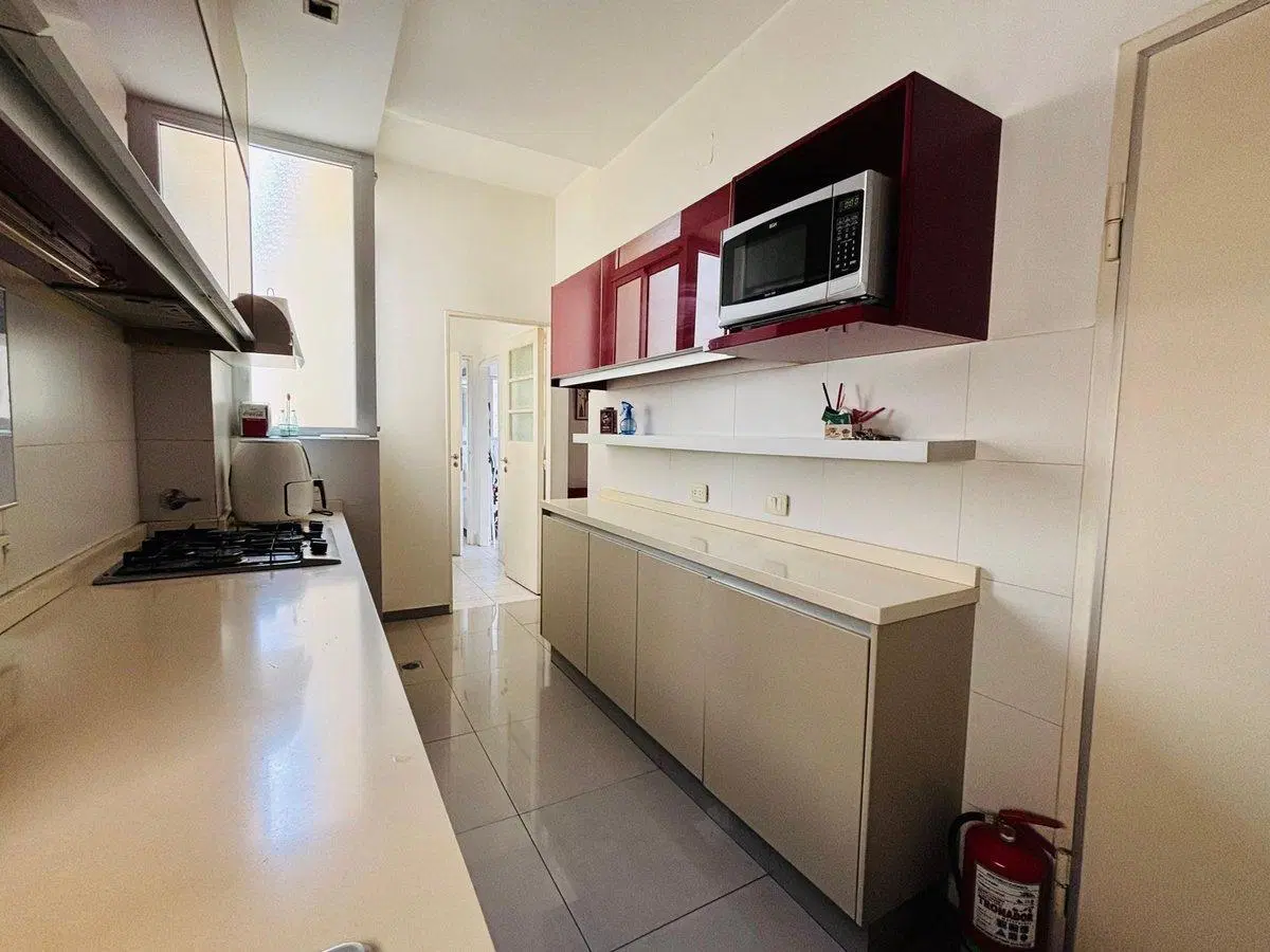 VENTA DEPTO 4 AMB CON COCHERA EN RECOLETA 3