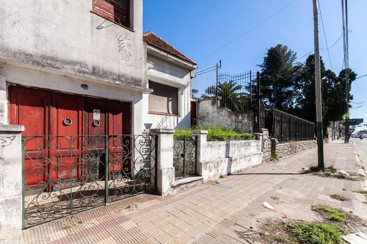 CASA EN VENTA EN BANFIELD IDEAL INVERSOR 4