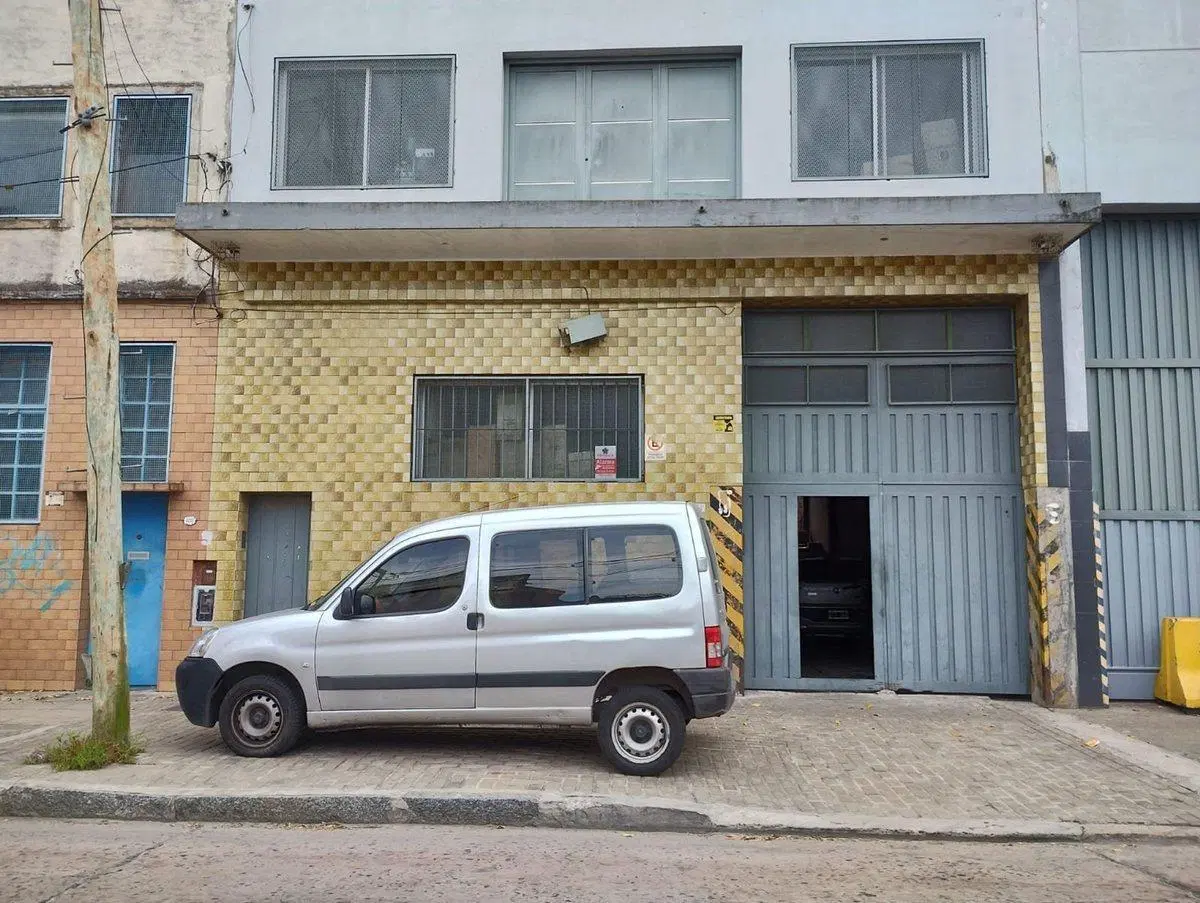 GALPON CON DOS VIVIENDAS EN VENTA SAN ANDRES 4