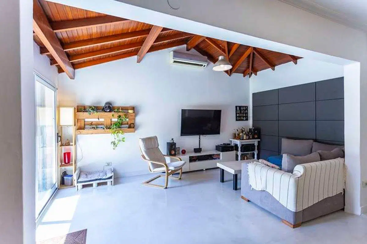 CASA 5 AMBIENTES JARDIN LOMAS DE ZAMORA 3