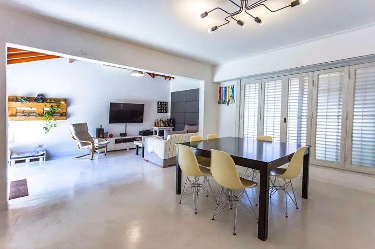 CASA 5 AMBIENTES JARDIN LOMAS DE ZAMORA 2
