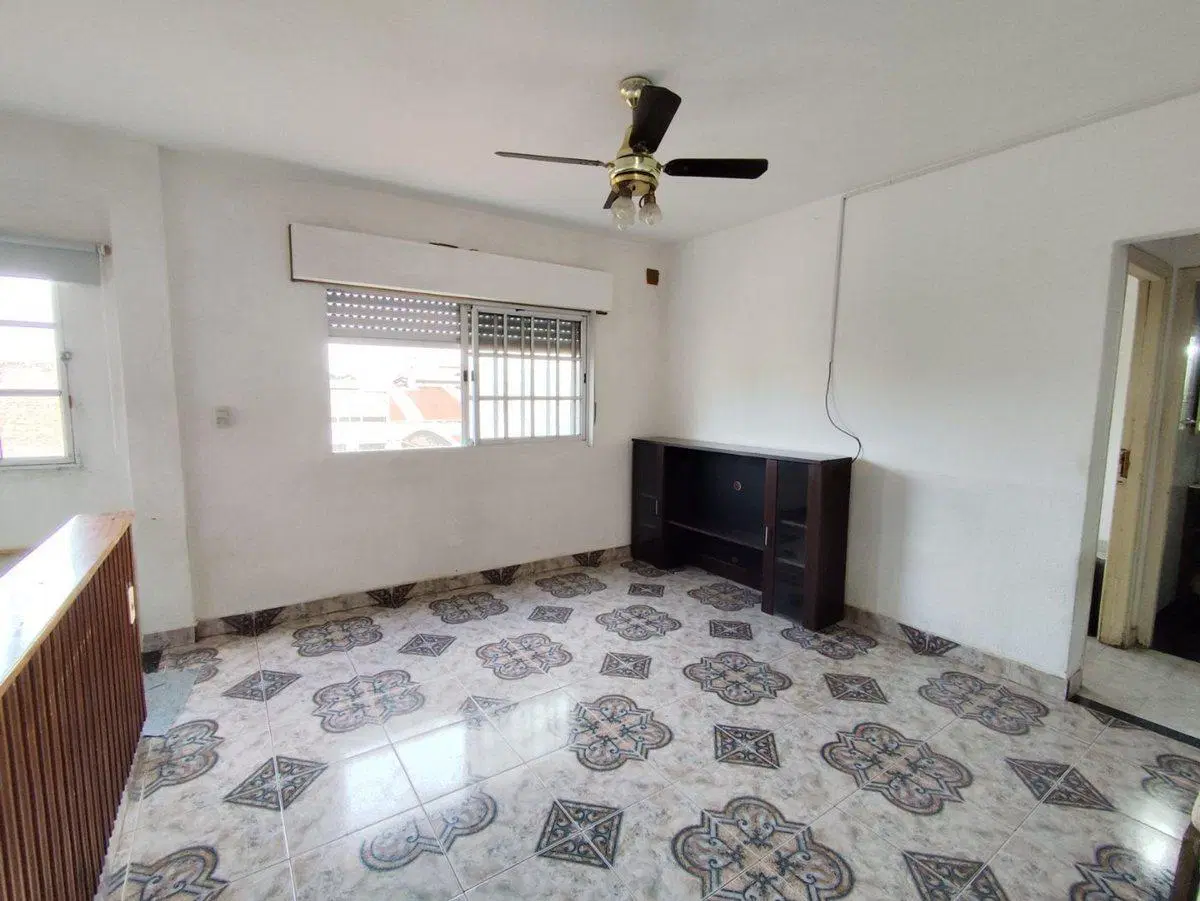 PH VENTA MATADEROS TERRAZA PROPIA ESCALERA PISO 2 4
