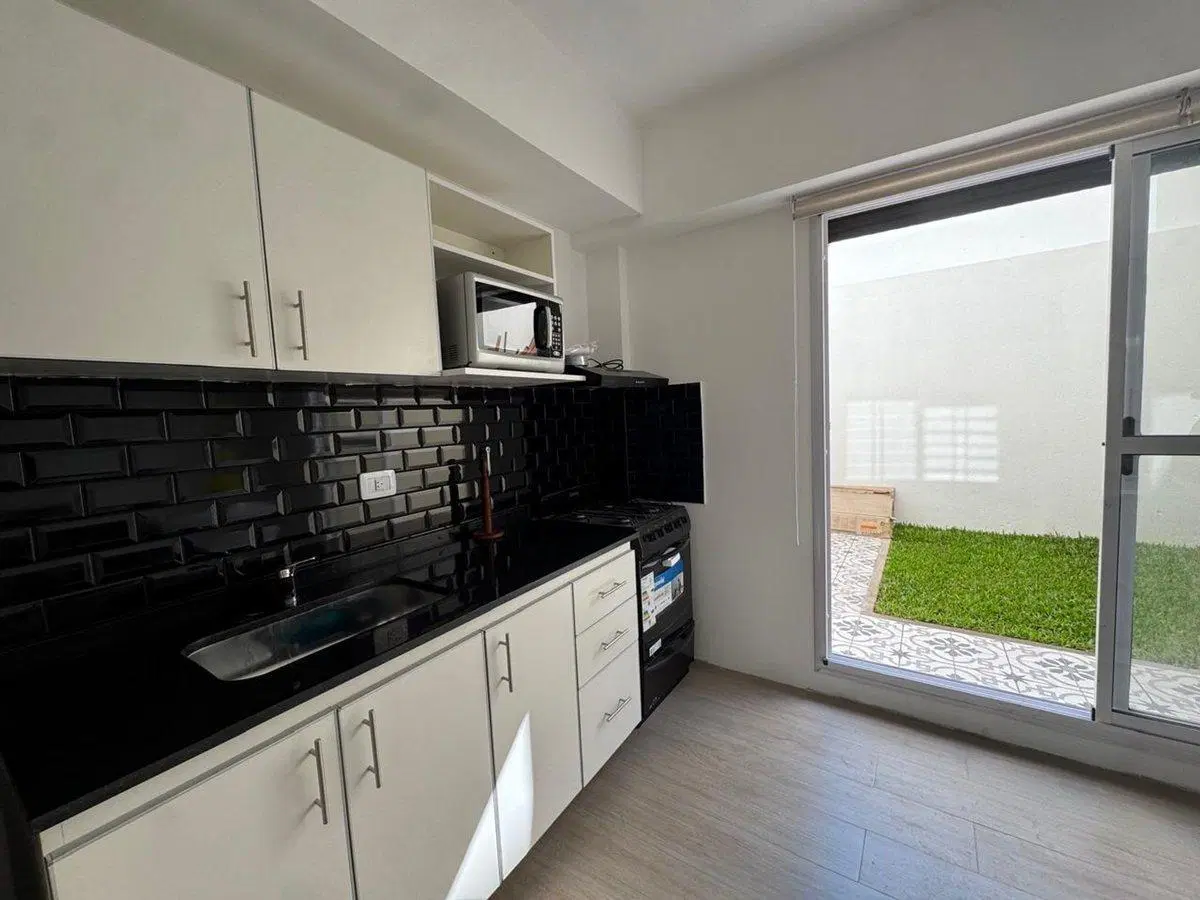 VENTA PH 4 AMBIENTES, TERRAZA,PARRILA V.SARSFIELD 3
