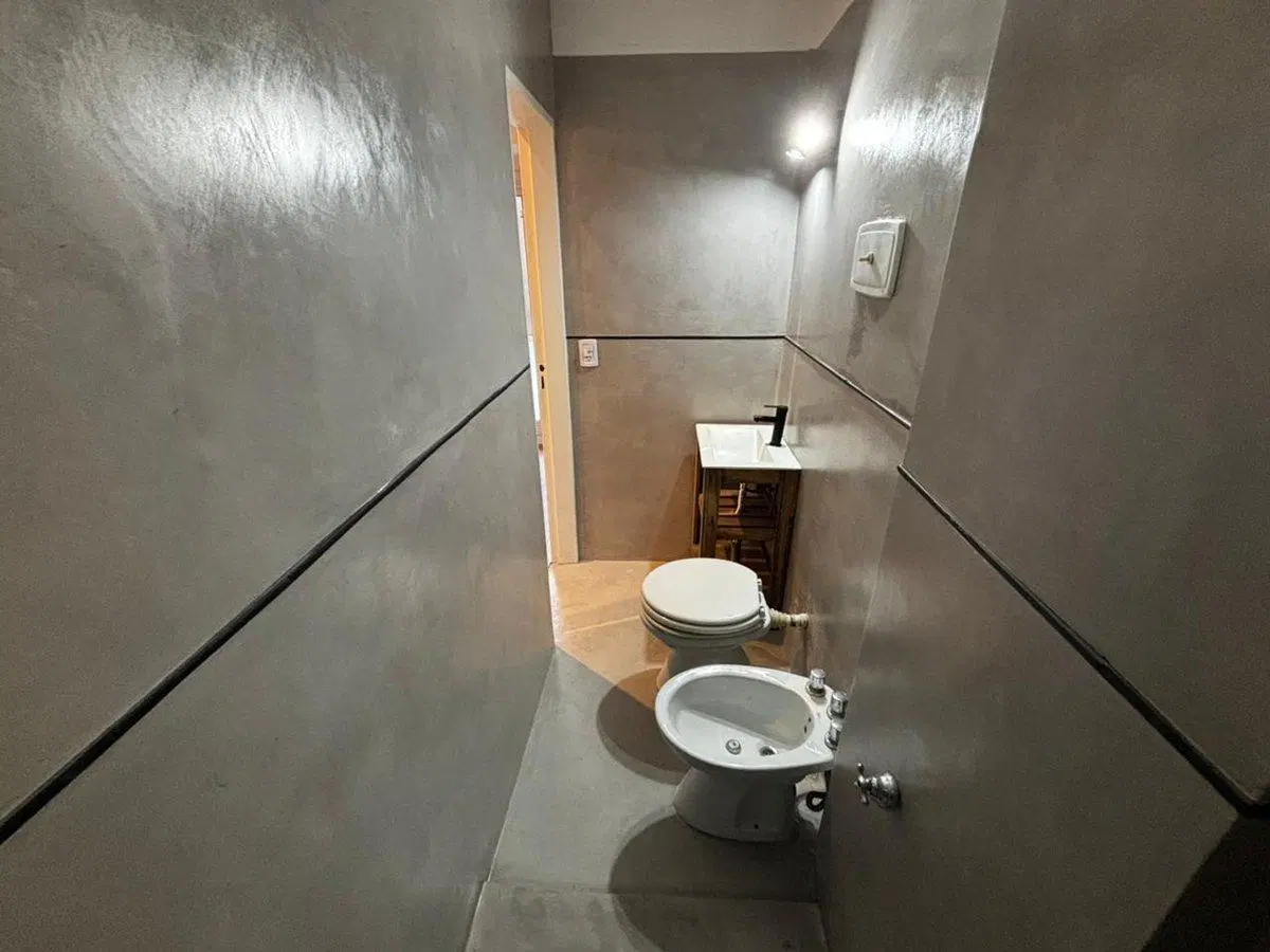DEPARTAMENTO MONOAMBIENTE CON PATIO EN RECOLETA 8