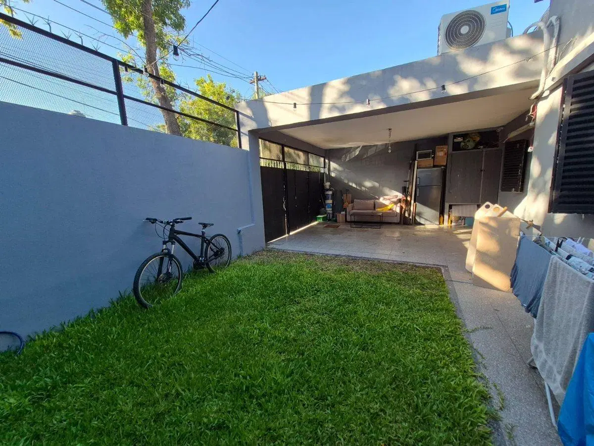 CASA DE 3 AMBIENTES EN VENTA EN LANUS CON TERRAZA 3