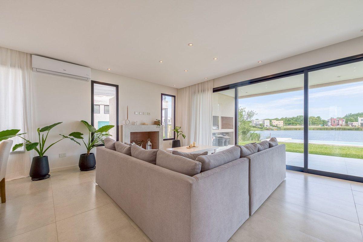 VENTA "VISTA LAGUNA " SANTA ANA VILLANUEVA