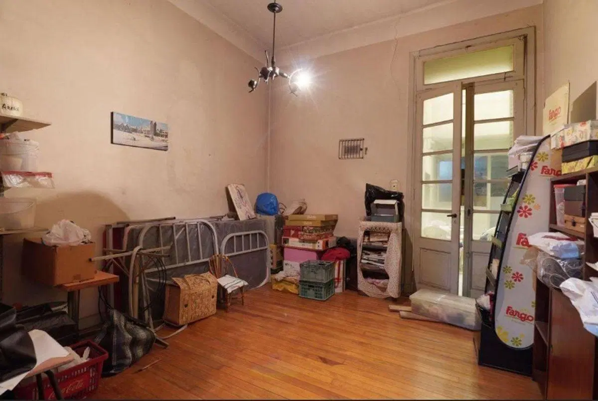 Venta casa 7 amb. a refaccionar  Parque Chacabuco 3