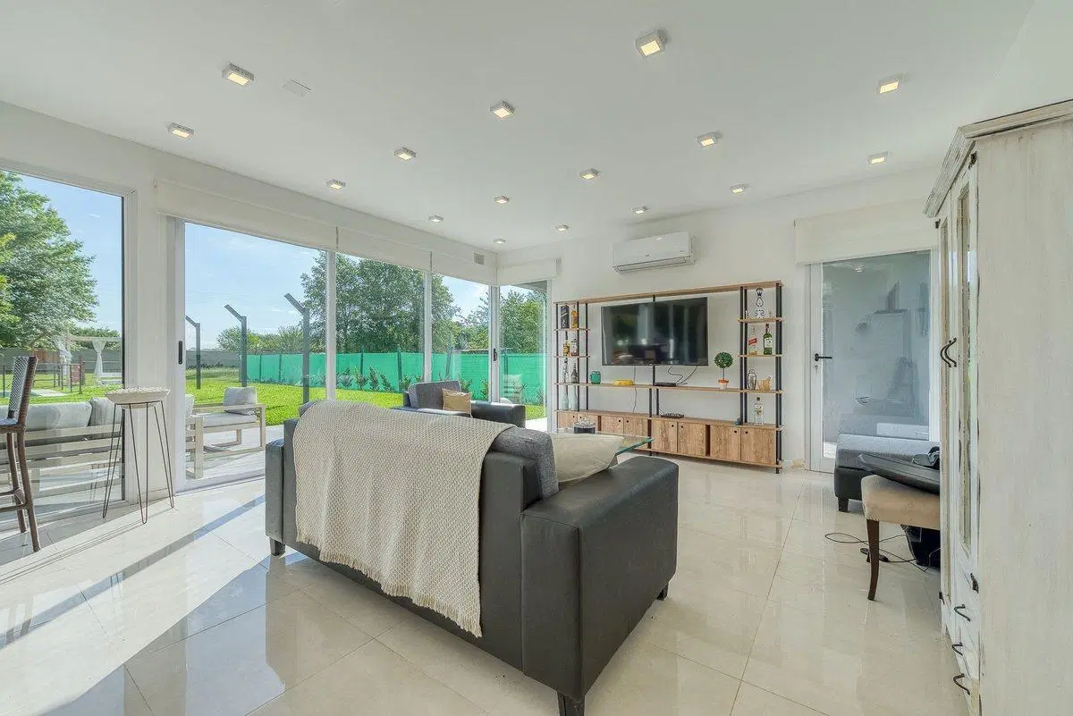 EXCELENTE  CASA  EN HARAS DEL SOL PILAR 4