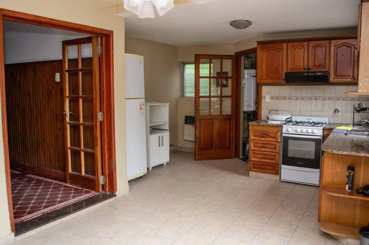 CASA 5 AMB C/PARQUE Y PILETA APTO CRÉDITO 3