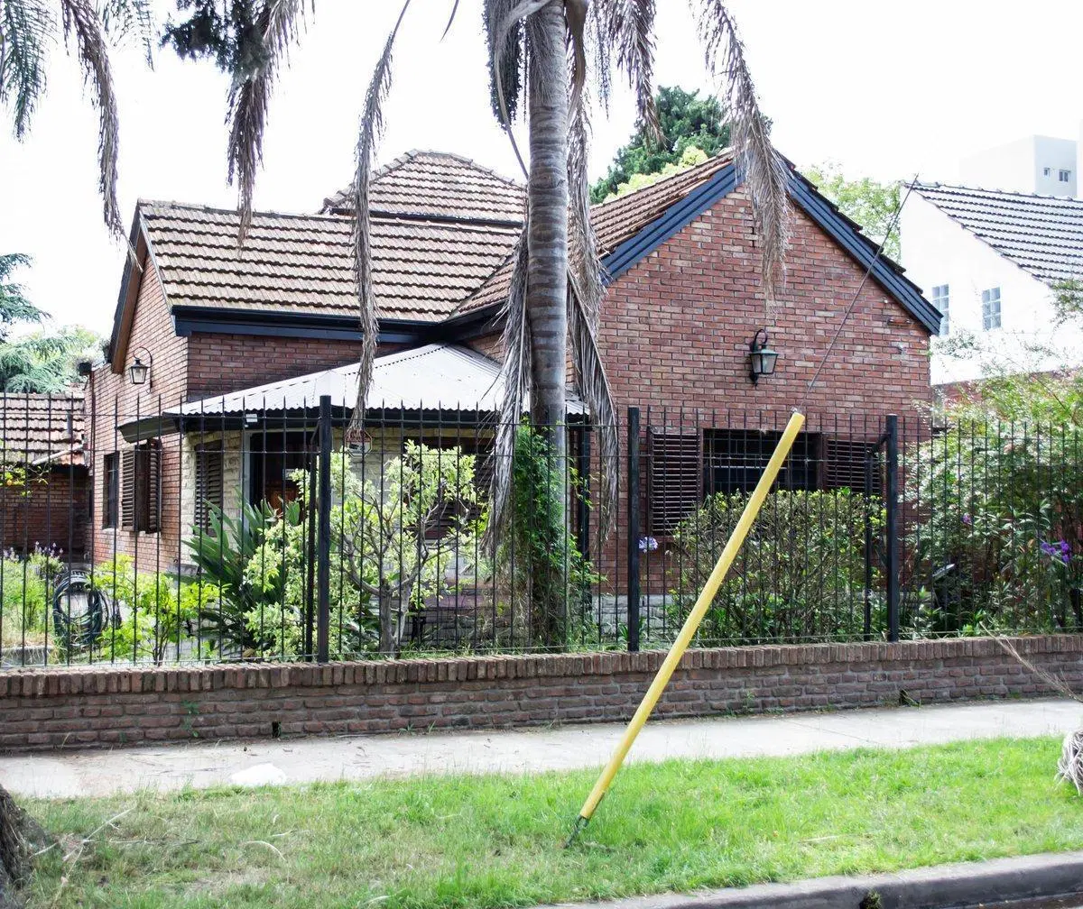 CASA 5 AMB C/PARQUE Y PILETA APTO CRÉDITO 5