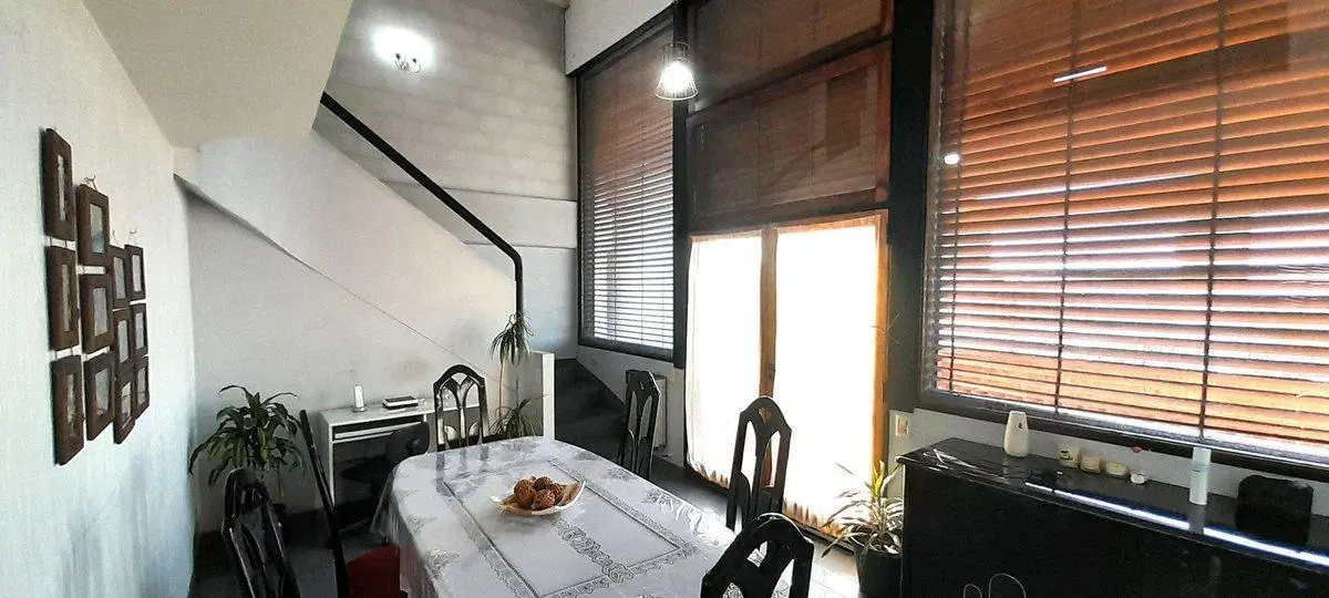 VENTA DEPTO 4 AMBIENTES C/ COCHERA EN LANUS 2