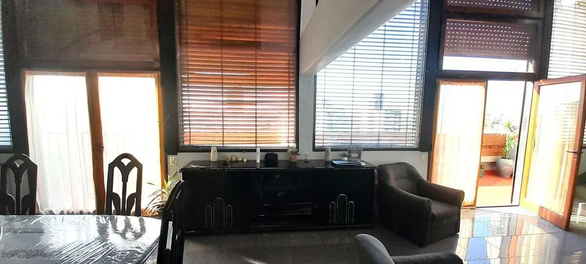 VENTA DEPTO 4 AMBIENTES C/ COCHERA EN LANUS 4