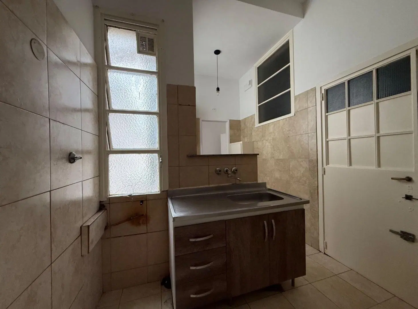 VENTA 3 AMBIENTES CON DEPENDENCIA TUCUMAN 900 CABA 4