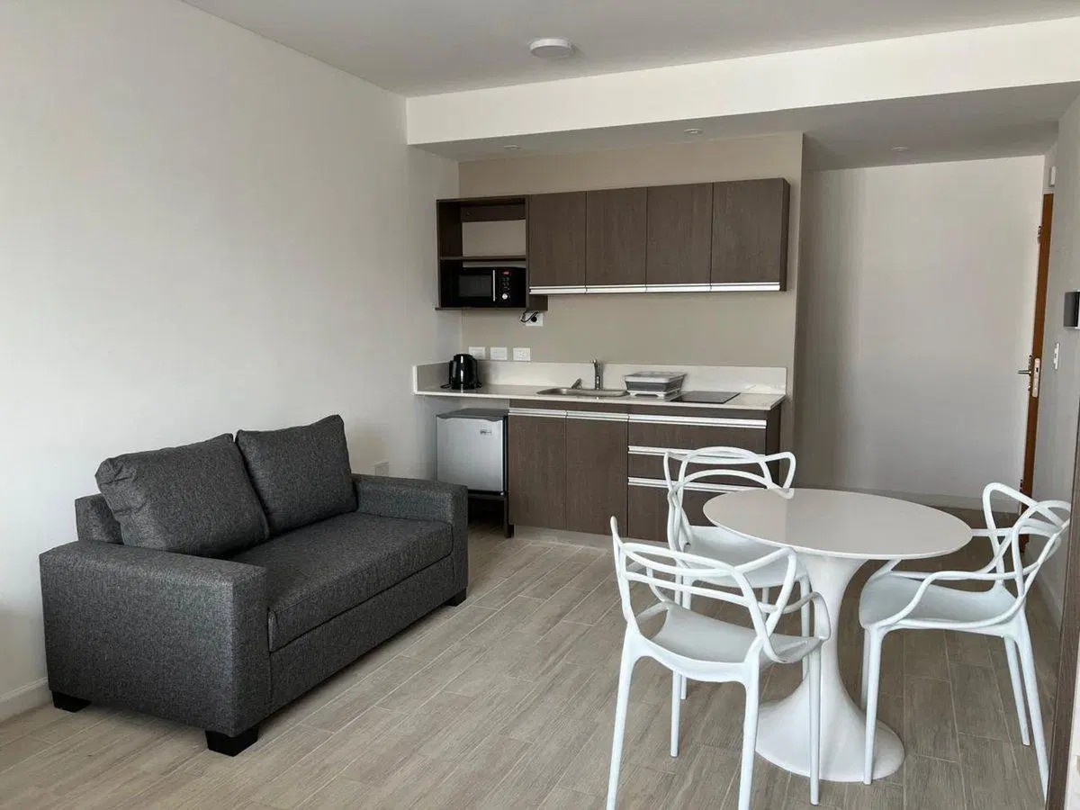 Monoambiente Zona Hospital Italiano Ideal alq temp 3