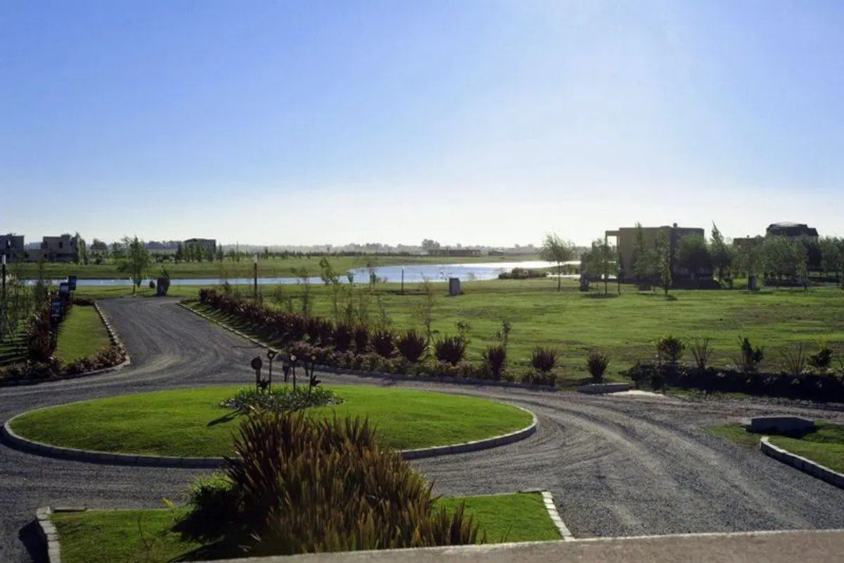 VENTA LOTE FRENTE AL LAGO EN LA FAUSTINA, BRANSEND 2