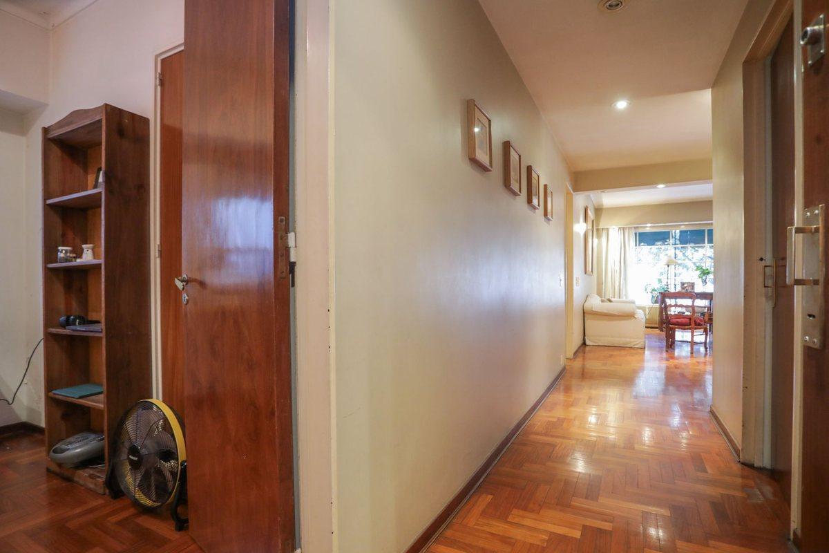 SEMIPISO DE 4 AMB.  C/COCHERA, FRENTE EN BELGRANO