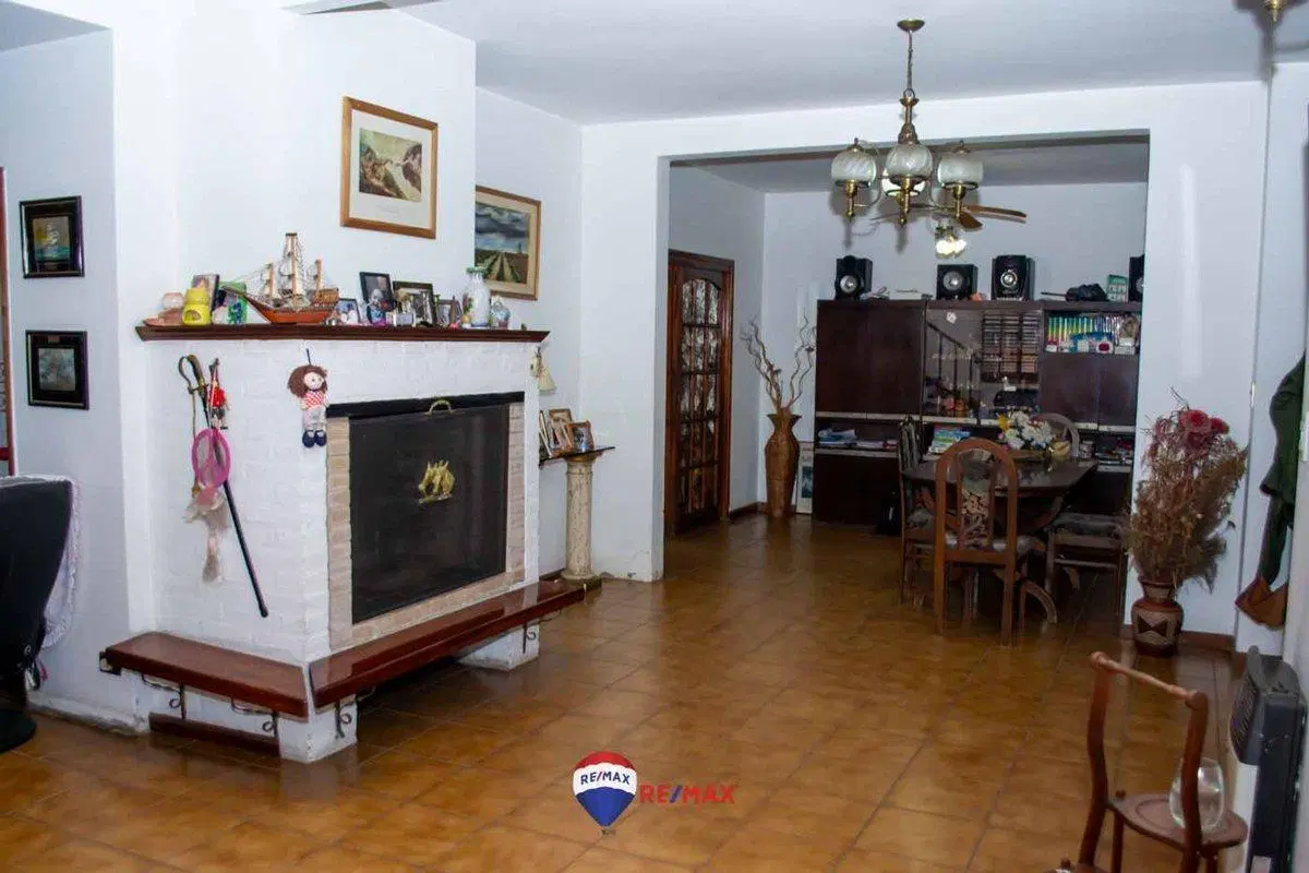 CASA 5 AMB TERRENO 724 M2 PILETA MUÑIZ 3