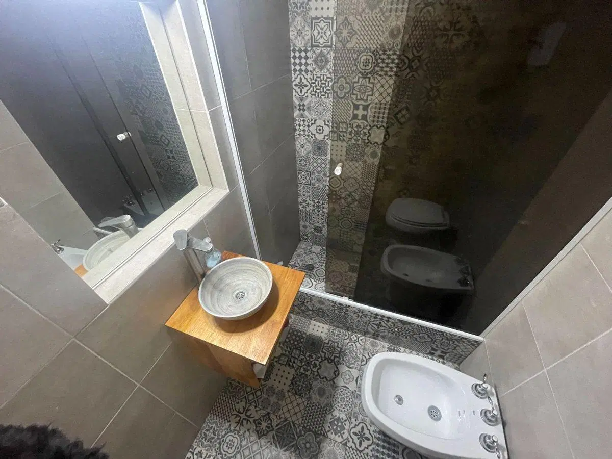 VENTA CASA CON PILETA APTO CREDITO LOMAS DE ZAMORA 3