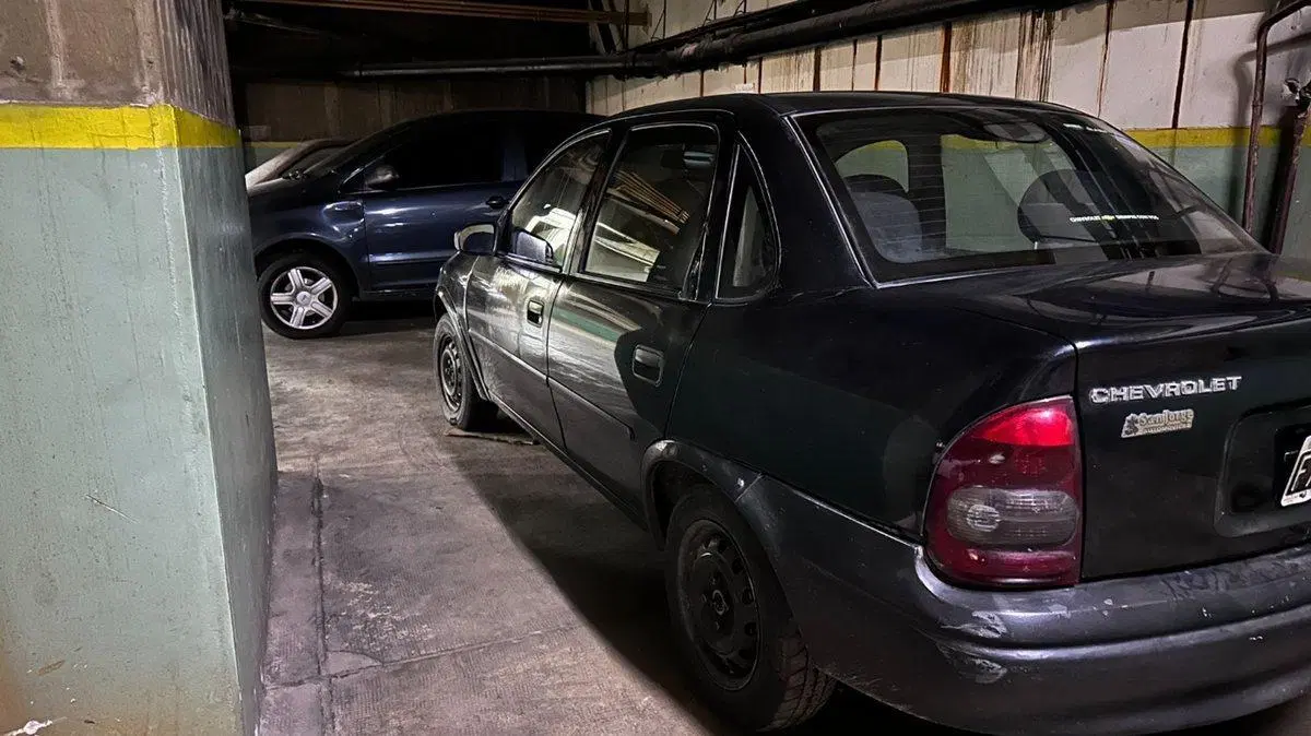 VENTA COCHERA 40m2 PUEYRREDON 900 Garage Privado 4