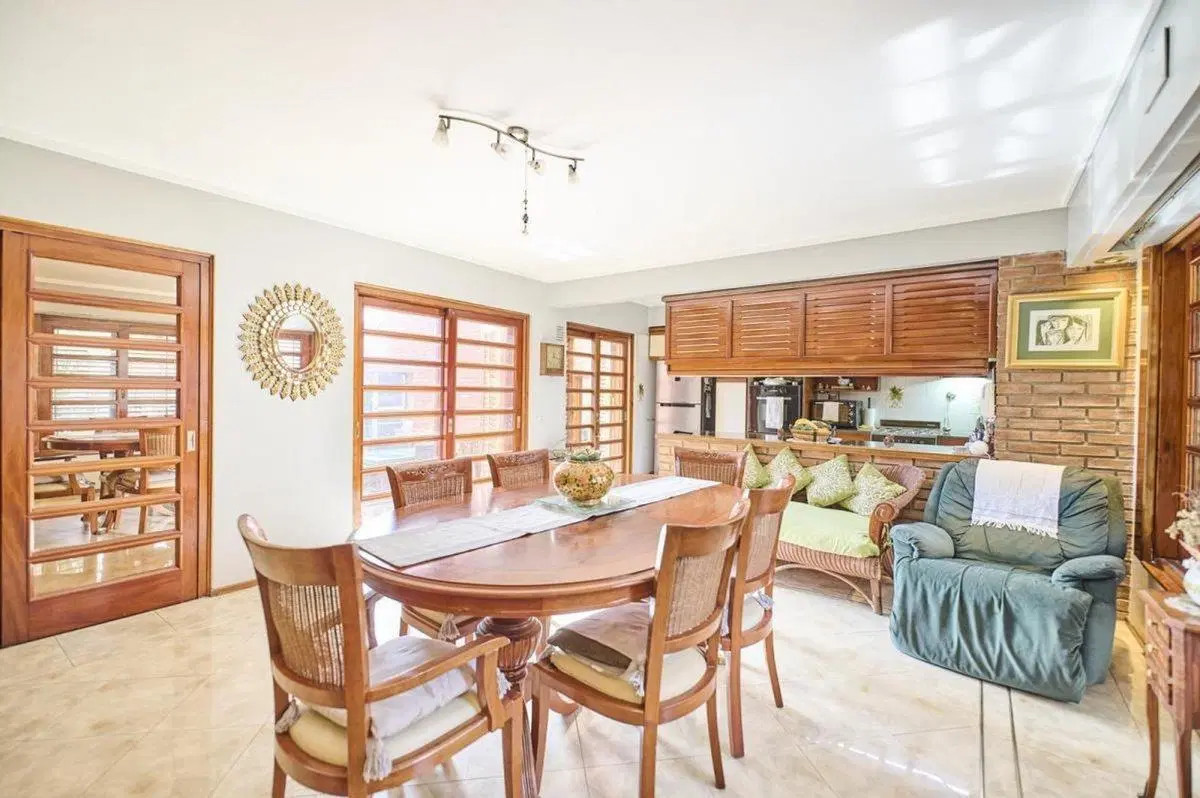 VENTA CASA 5 AMBIENTES PILETA JARDIN QUINCHO BANF 5