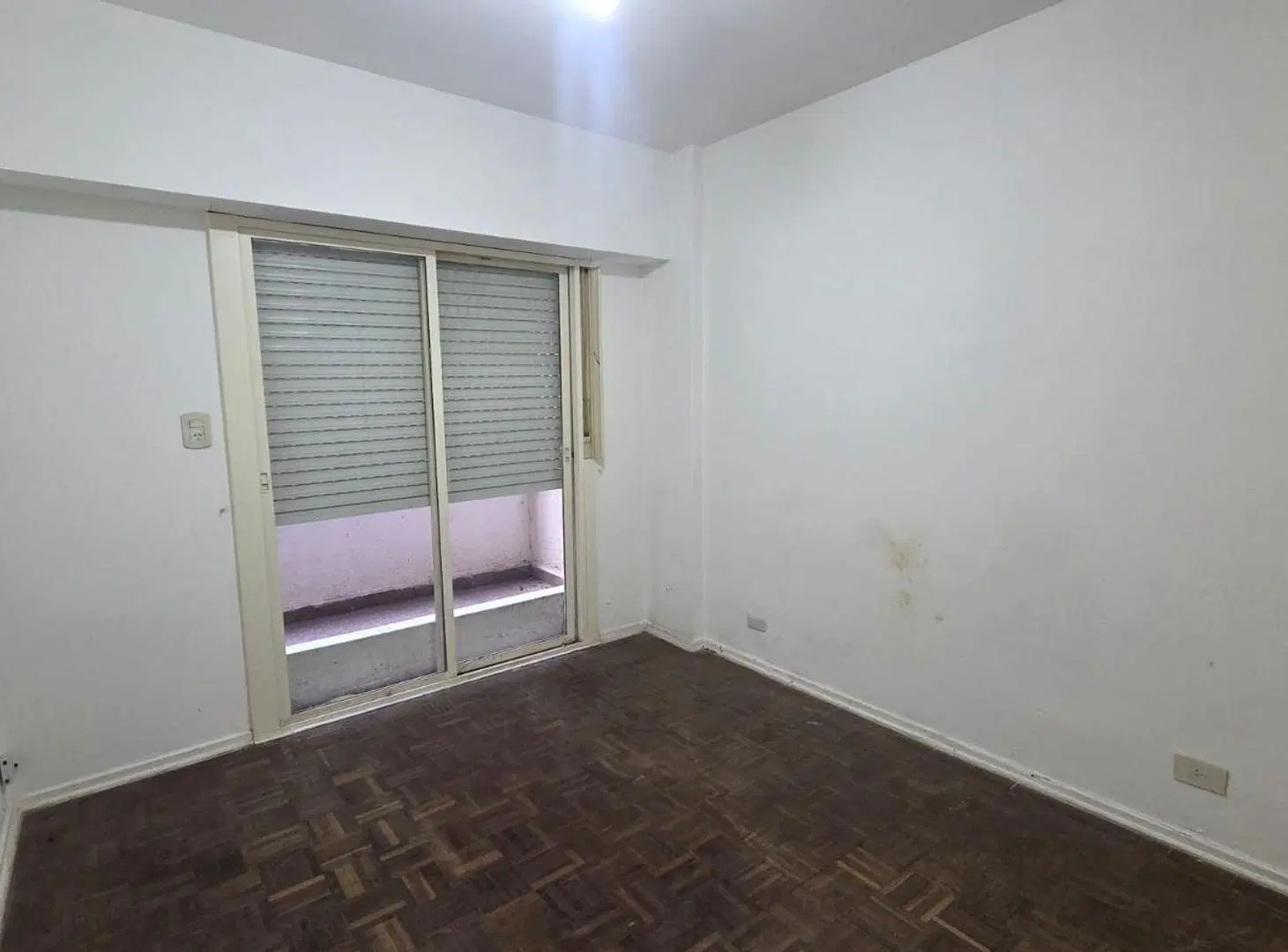 VENTA DEPARTAMENTO TRES AMBIENTES Y PATIO BELGRANO 5