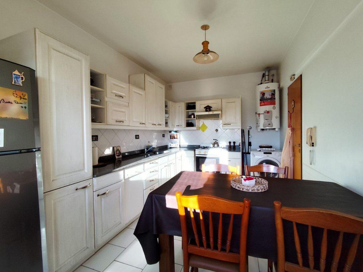 Foto de DEPARTAMENTO VENTA 3 AMB MATADEROS COCHERA BAULERA, imagen 2
