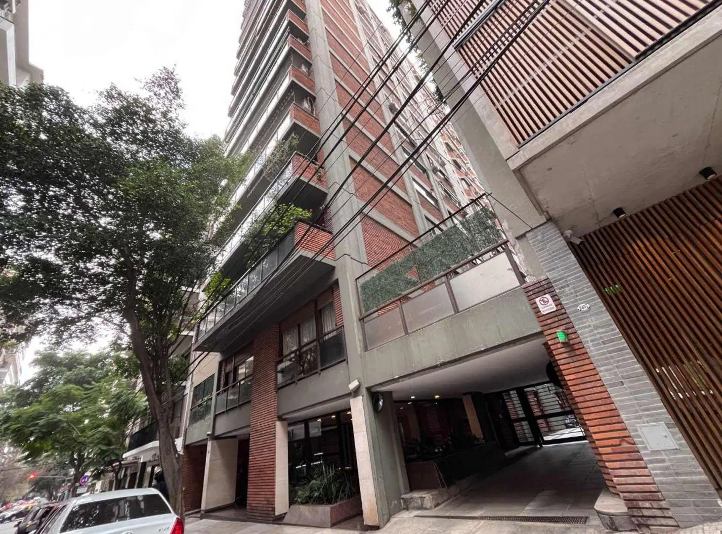 ALQUILER 2 Ambientes en Torre Apto. Profesional 5