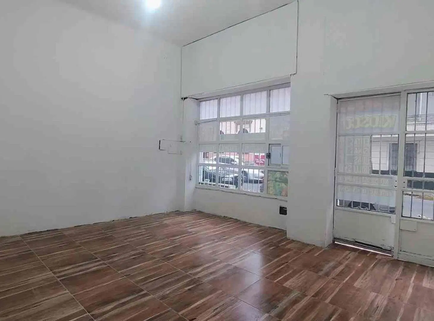 Local comercial en Balvanera sin expensas 4
