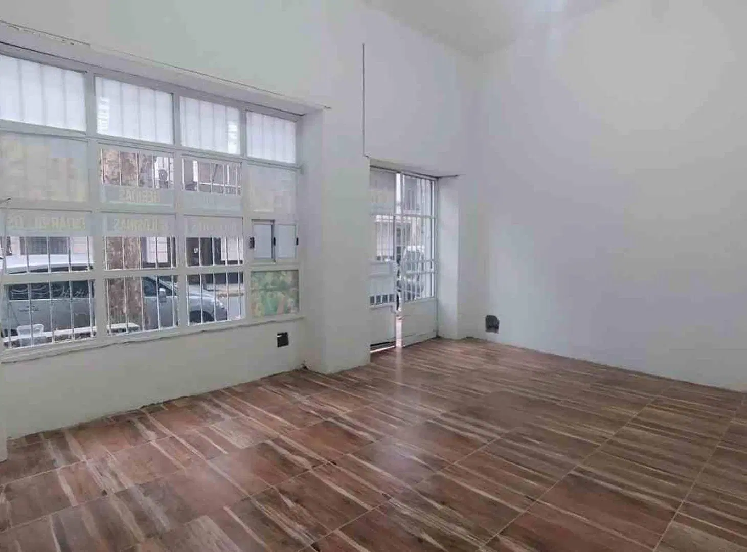 Local comercial en Balvanera sin expensas 3