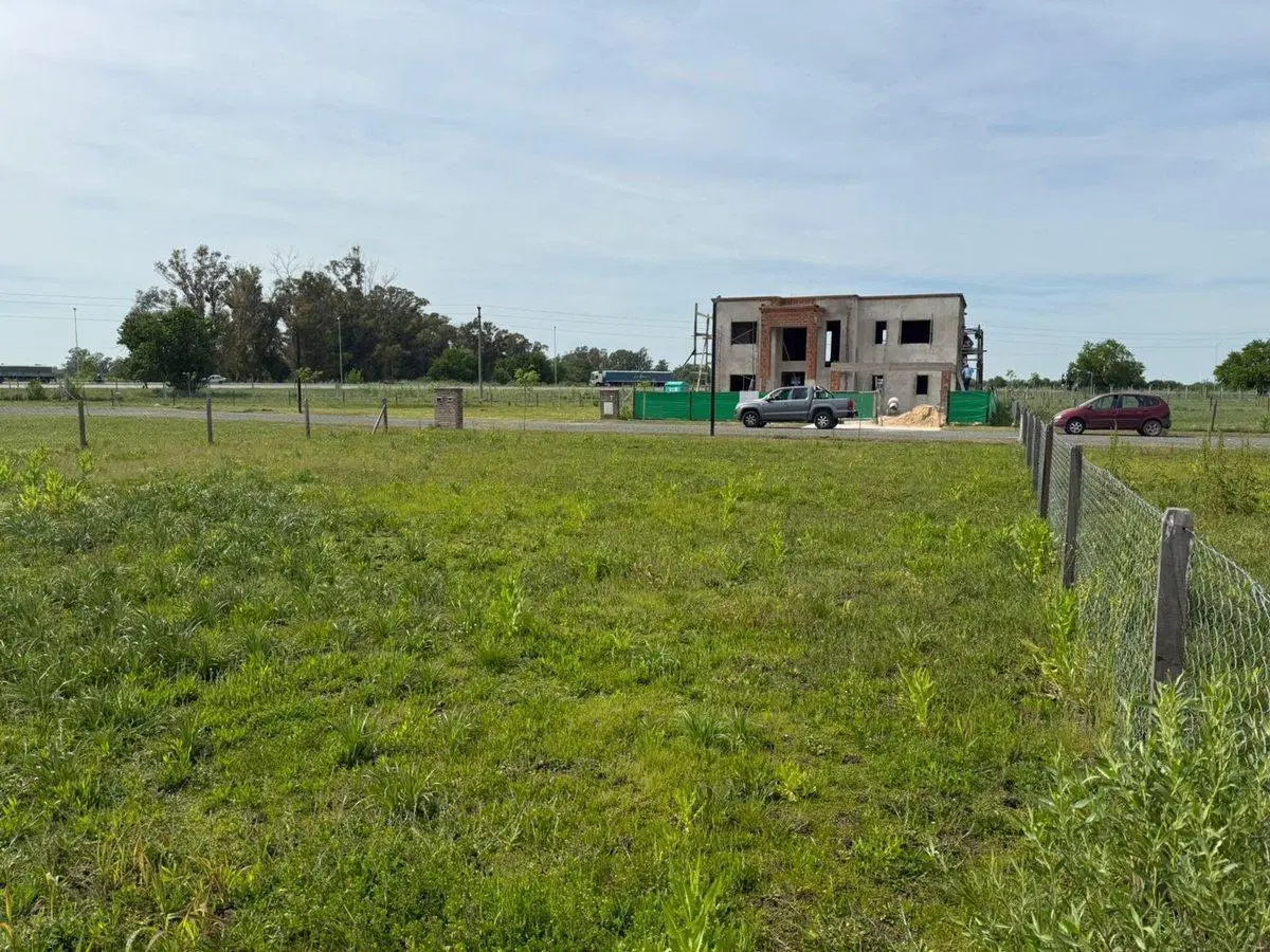 VENTA LOTE CENTRAL  BARRIO NORTES DEL PILAR 3