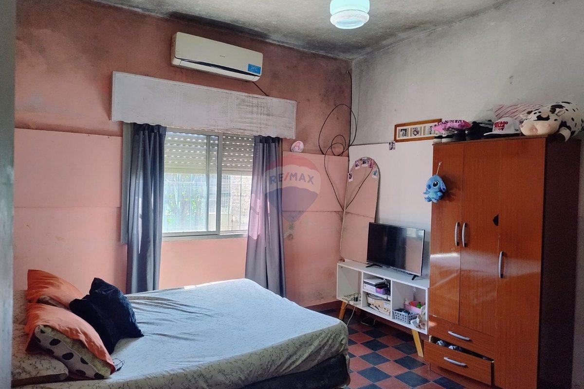 VENTA LOTE C/ CASA 3 AMB SOLANO C/ PATIO Y COCHERA