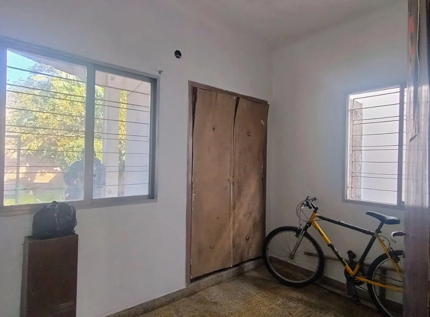VENTA CASA 3 AMB C/ JARDIN Y GARAGE  EZPELETA ESTE 3