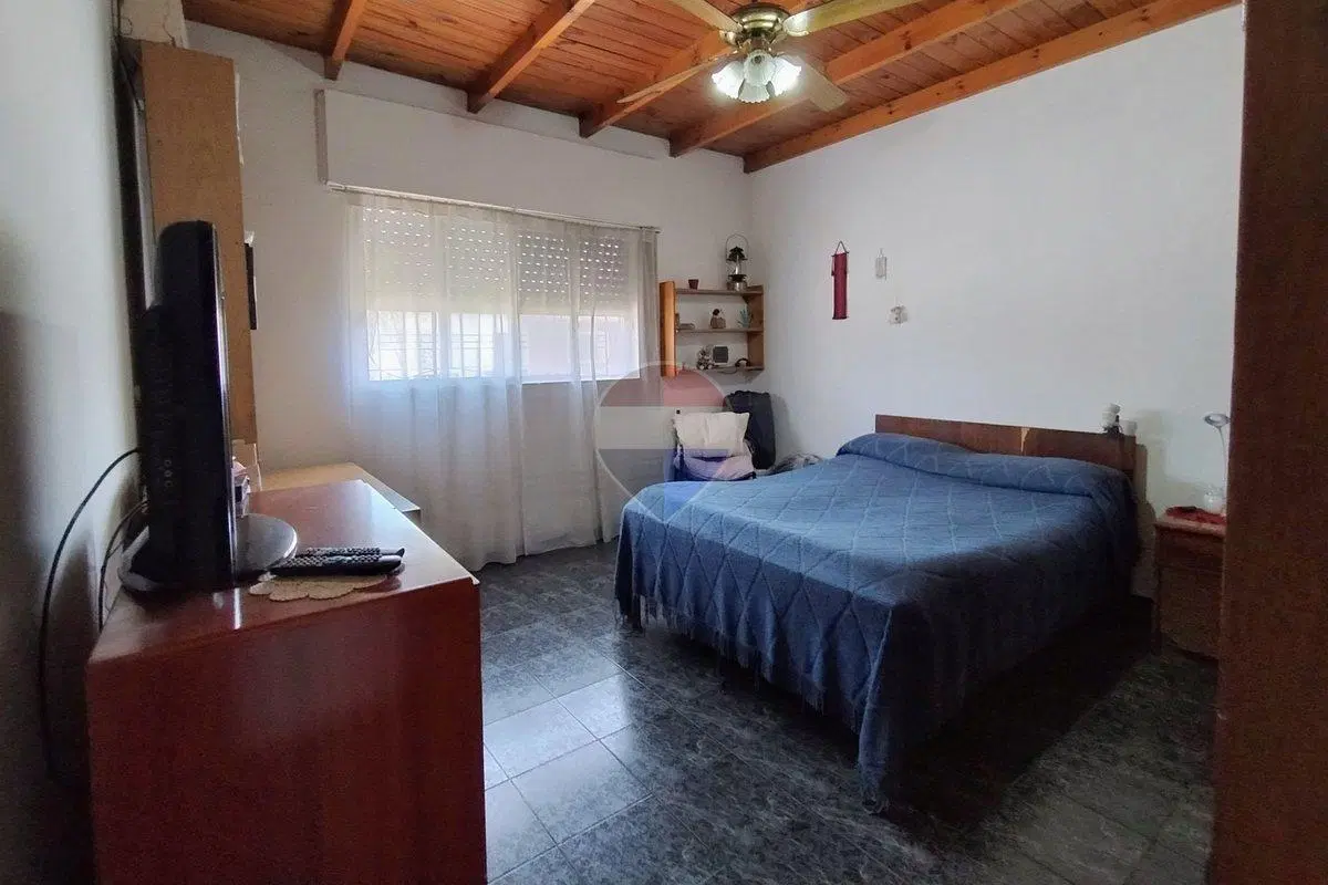 CASA PH 3 AMB SIN EXPENSAS APTO CREDITO EN BERNAL 5