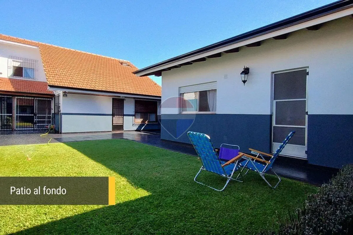 Venta casa en Quilmes quincho, playroom 2 cocheras 3