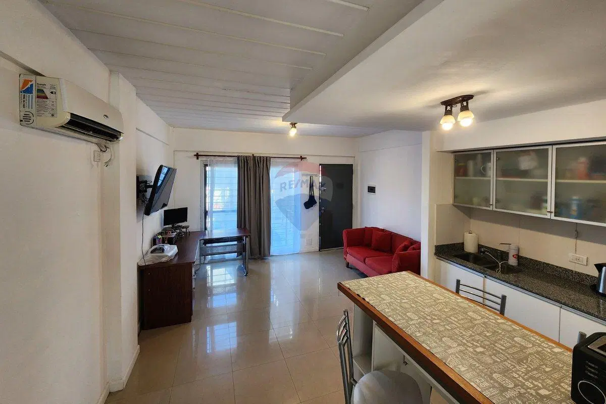VENTA DEPTO 2 AMB C/ COCHERA EN QUILMES 4