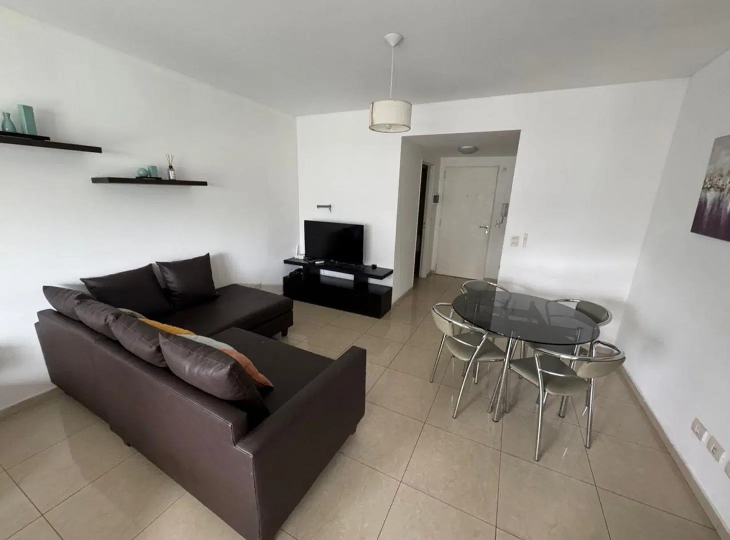 ALQUILER MONO LUMIN BALCON FRENTE PILETA AMOBLADO 2