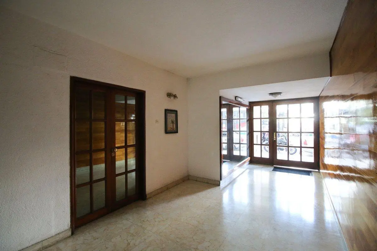 DEPARTAMENTO DE 3 AMBIENTES Y MEDIO VENTA FLORES 8