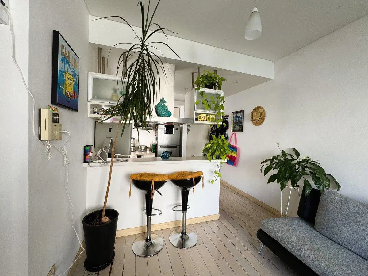 ALQUILER Departamento de 2 Ambientes con Balcón 2