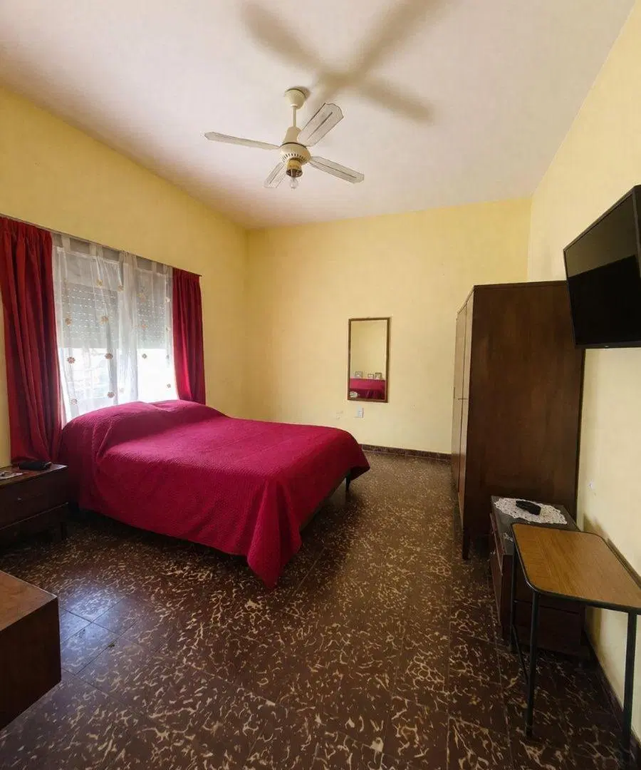 VENTA – CASA 4 AMB.EN LOTE PROPIO – I.CASANOVA 2