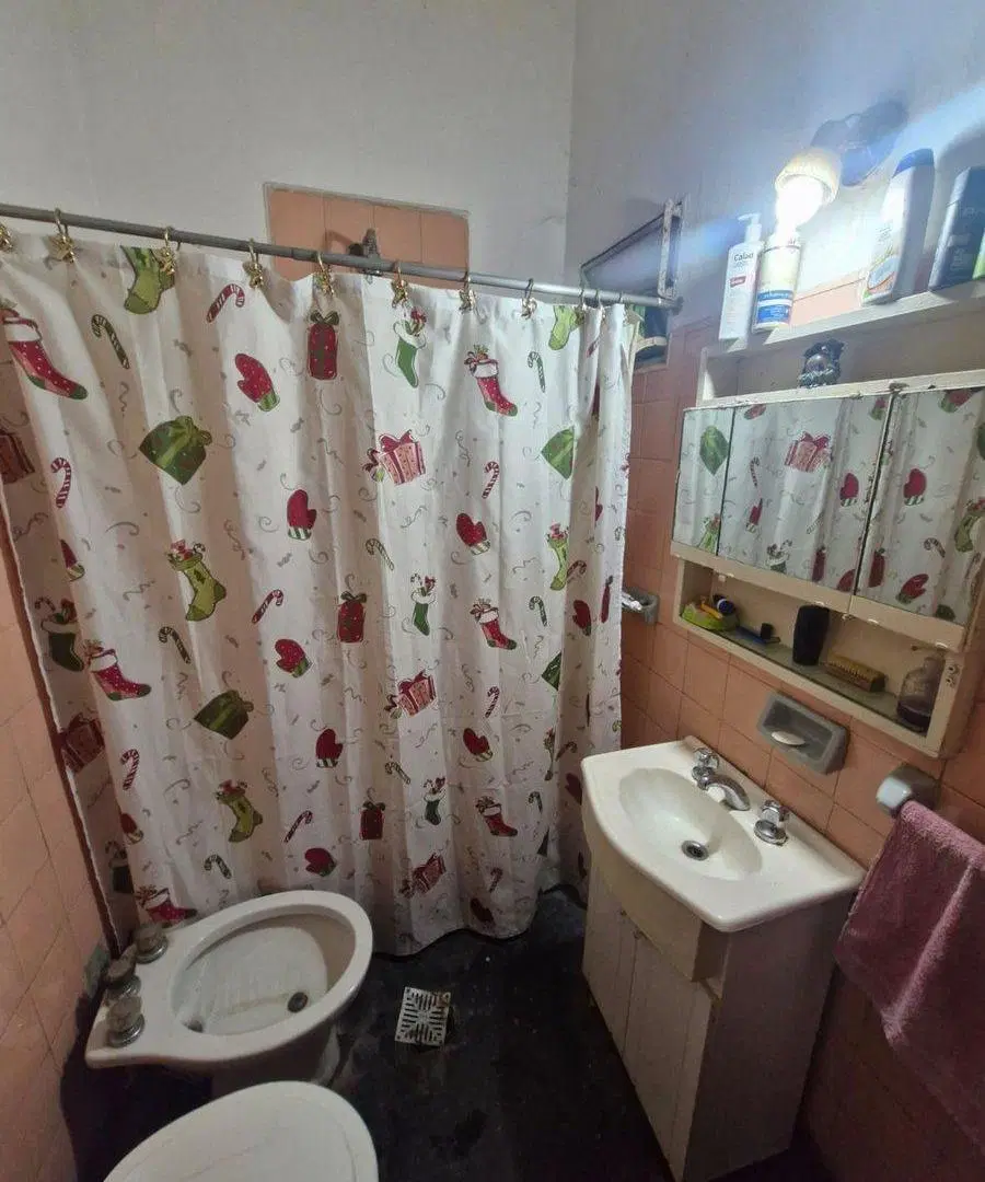 VENTA – CASA 4 AMB.EN LOTE PROPIO – I.CASANOVA 5