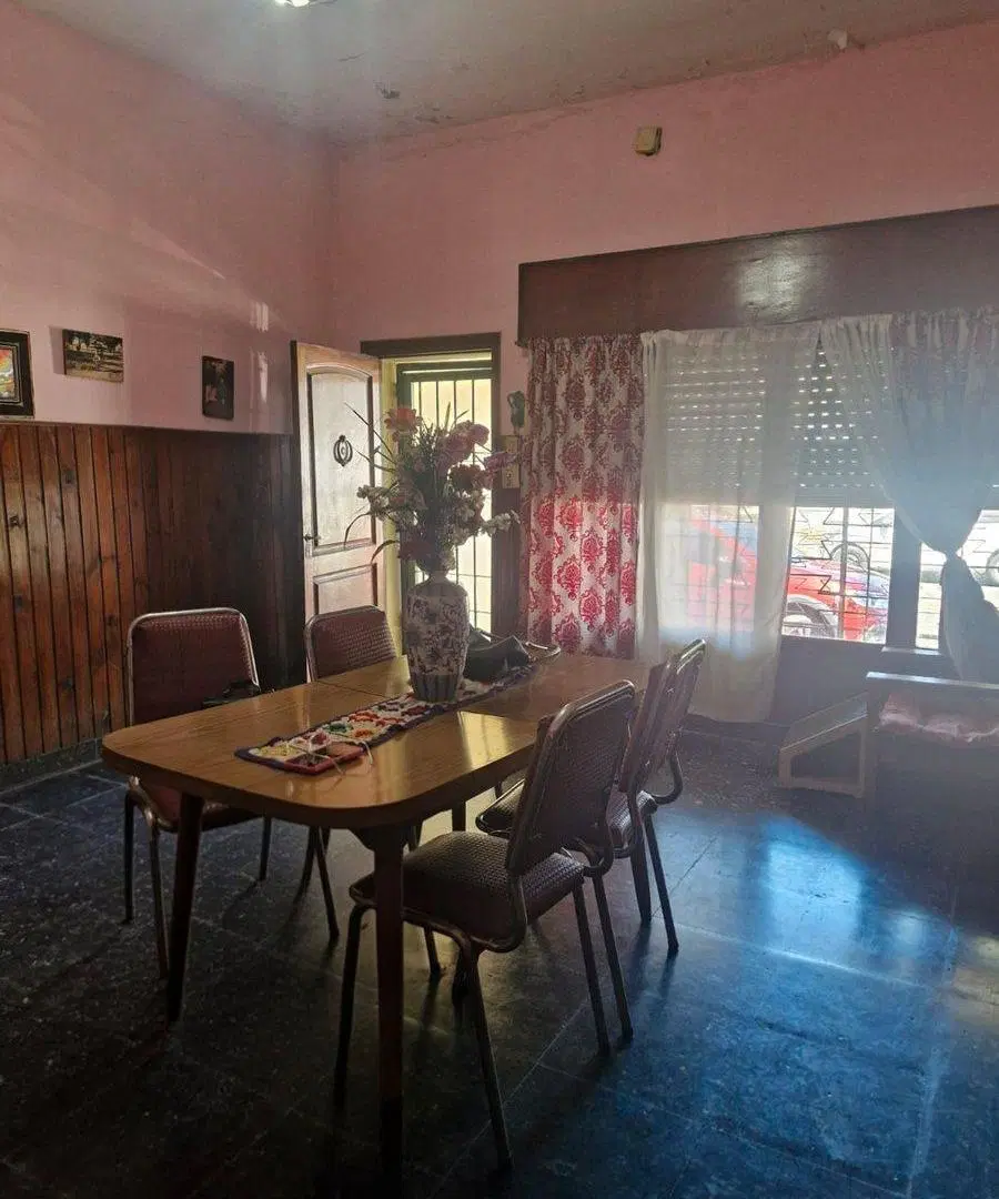 VENTA – CASA 4 AMB.EN LOTE PROPIO – I.CASANOVA 4