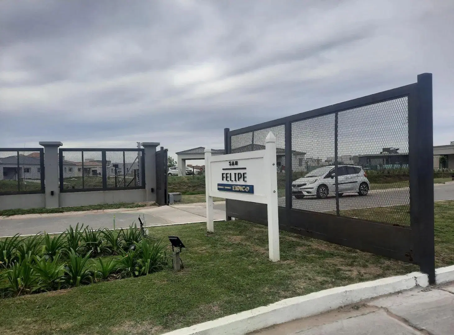 Lote interno en barrio San Felipe 4