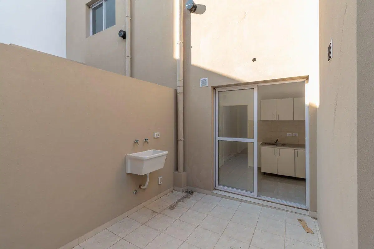VENTA PH 4 AMB CON PATIO Y TERRAZA EN V. SARSFIELD 4