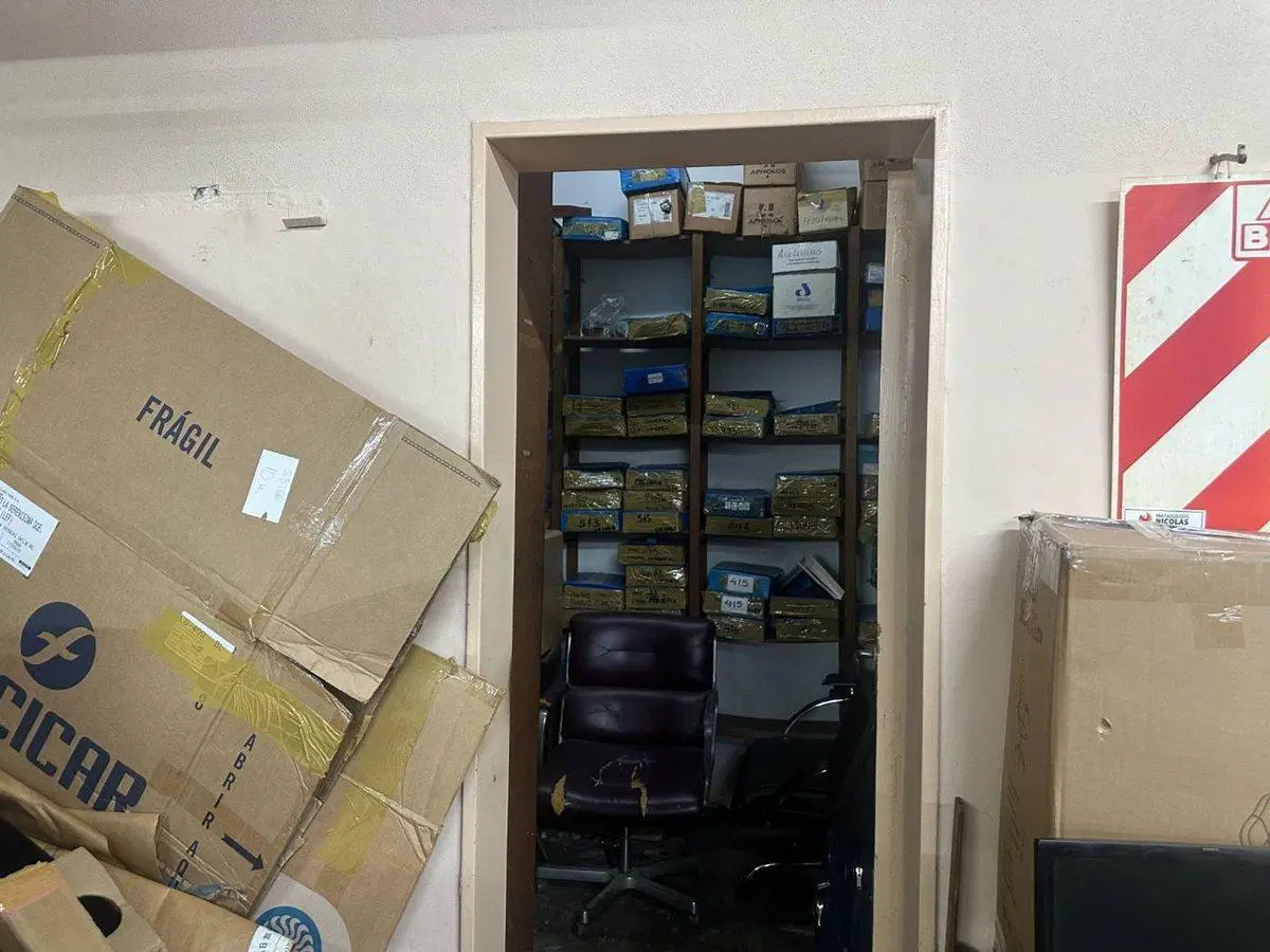 DEPOSITO EN VILLA CRESPO 450 M² 2