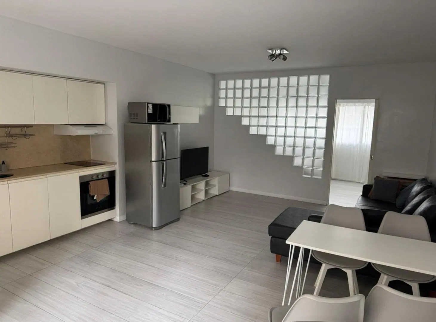 VENTA 2 AMBIENTES  CON PATIO PILETA LUZ EQUIPADO 4