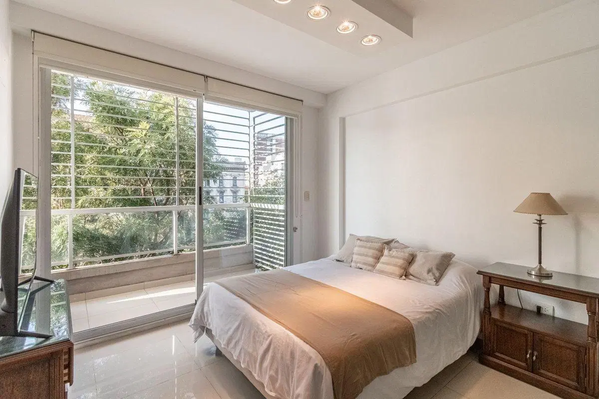 Venta Monoambiente RECOLETA con BALCON Luminoso 5