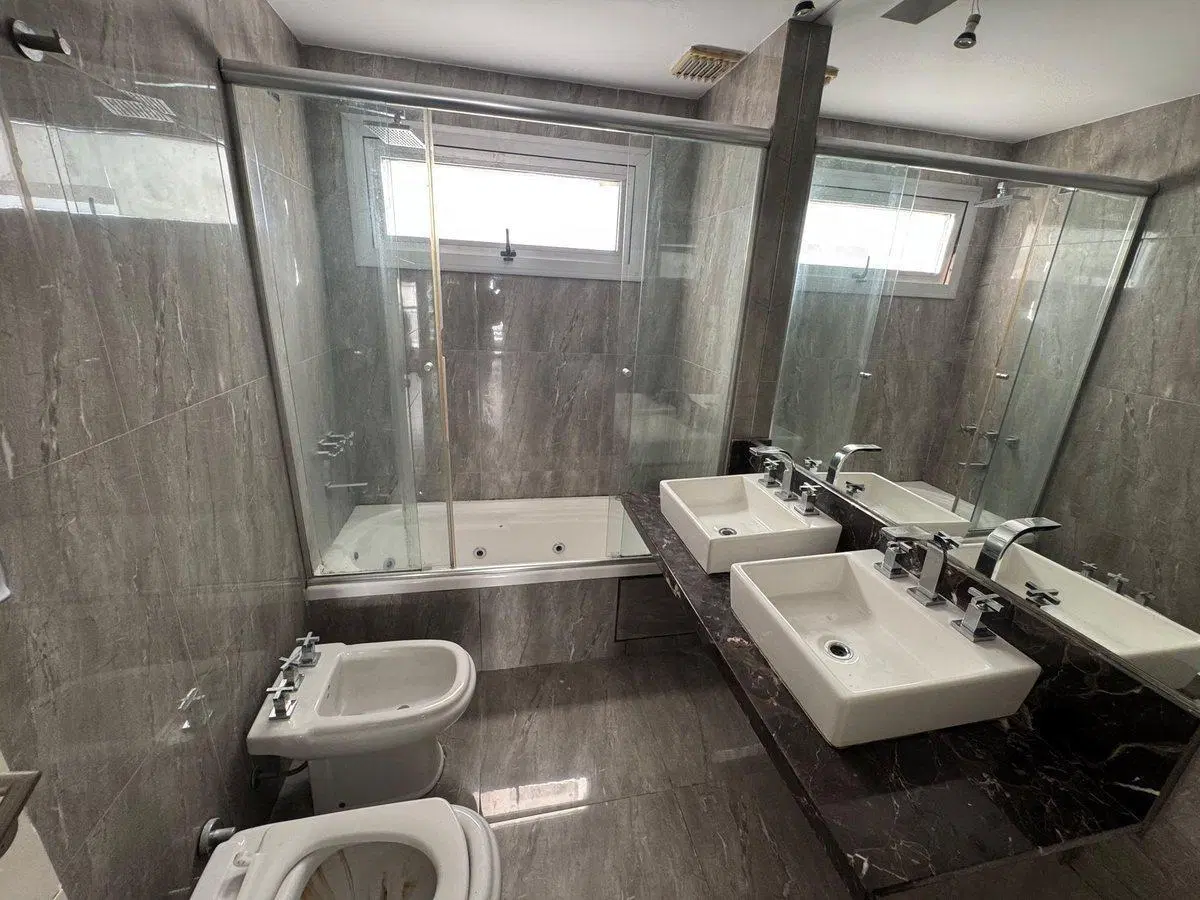 VENTA DEPARTAMENTO 4 AMBIENTES COCHERA BALVANERA 5